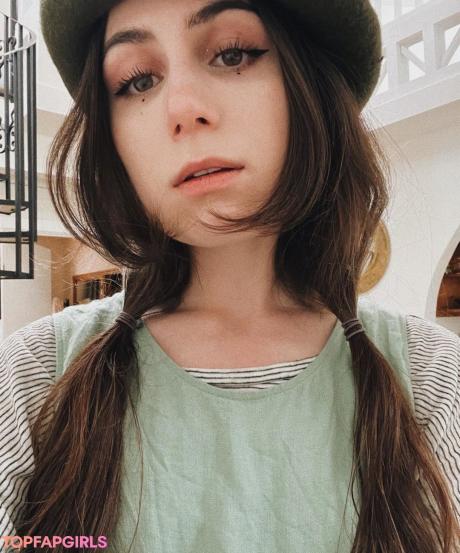 Dodie nude leaked OnlyFans pic