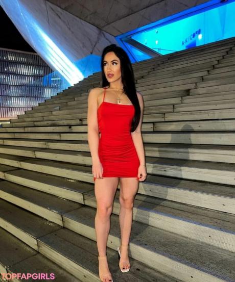 Laura nude leaked OnlyFans pic