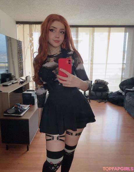 Itsmidna nude leaked OnlyFans pic