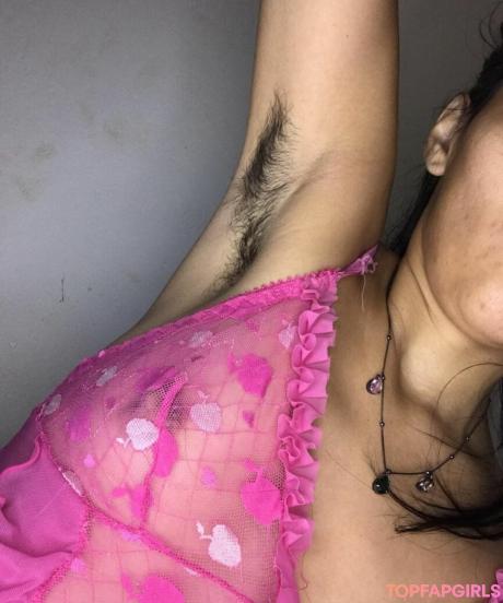 Julia nude leaked OnlyFans pic