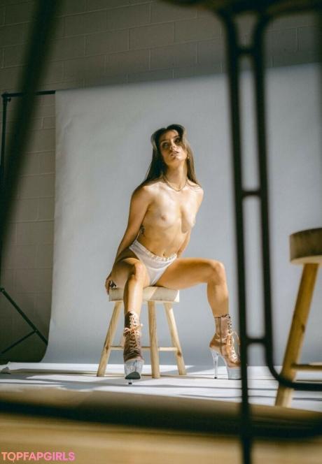 Dahria nude leaked OnlyFans pic