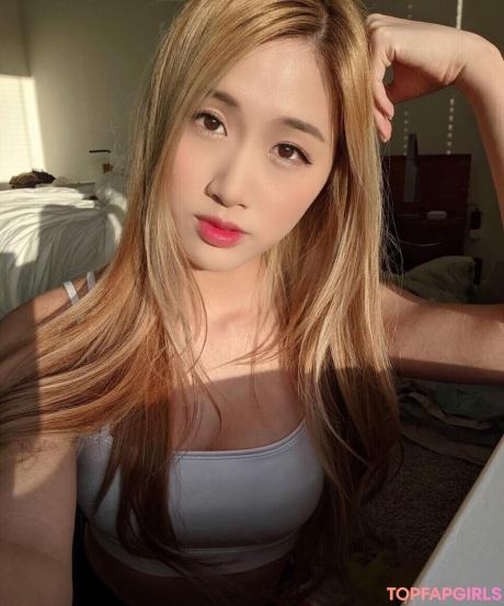 Yougelly nude leaked OnlyFans pic