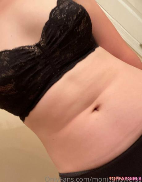 Monicaflowerss nude leaked OnlyFans pic