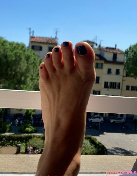 Angelfootcakes nude leaked OnlyFans pic