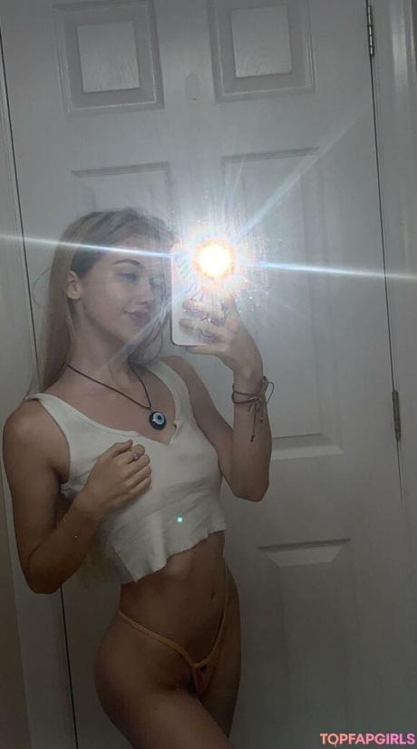 Hannaalexis nude leaked OnlyFans pic