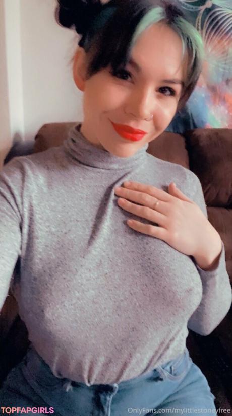 Mylittlestoneyfree nude leaked OnlyFans pic