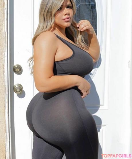 Michelle nude leaked OnlyFans pic