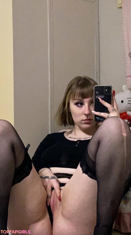 F_urbee nude leaked OnlyFans pic
