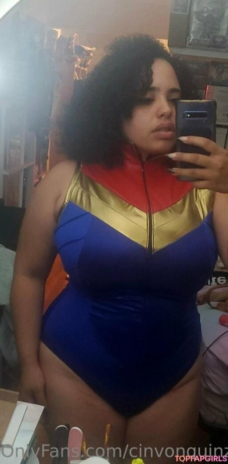 Cinvonquinzel nude leaked OnlyFans pic