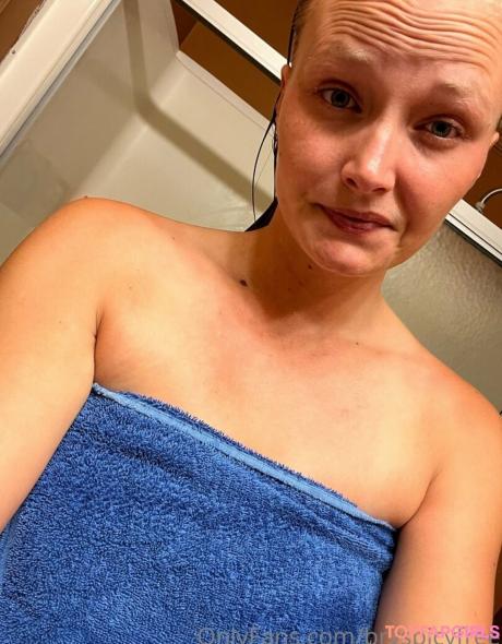 Onehotmomma1220free nude leaked OnlyFans pic