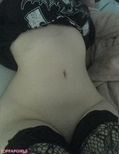 Gutsluvr nude leaked OnlyFans pic