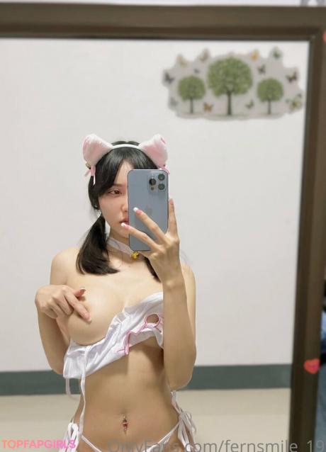 Fernsmile19 nude leaked OnlyFans pic
