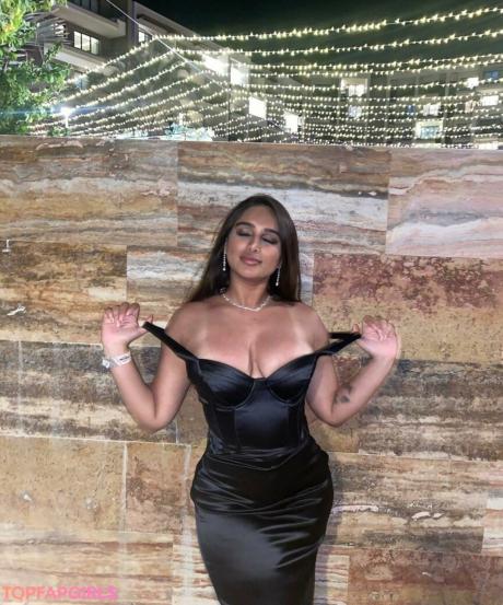 Therealmeghnaa nude leaked OnlyFans pic