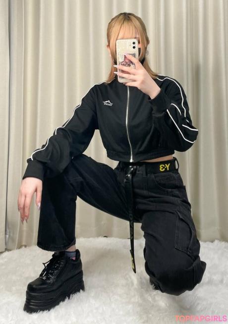 Fuyujiri nude leaked OnlyFans pic