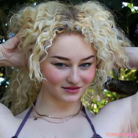 Chloethehokage nude leaked OnlyFans pic