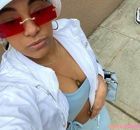 Tu nude leaked OnlyFans pic