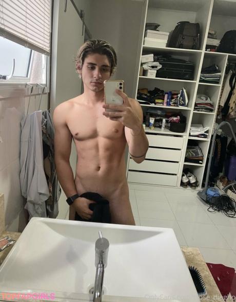 Dieghodolttih nude leaked OnlyFans pic