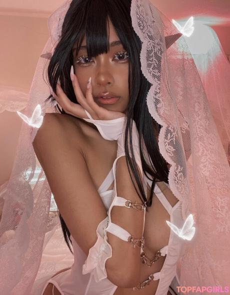 Reina nude leaked OnlyFans pic