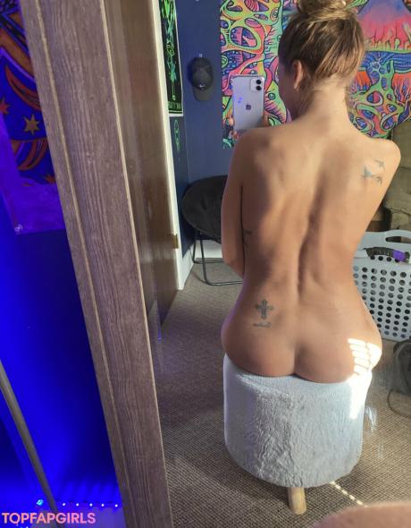Whyterosefree nude leaked OnlyFans pic