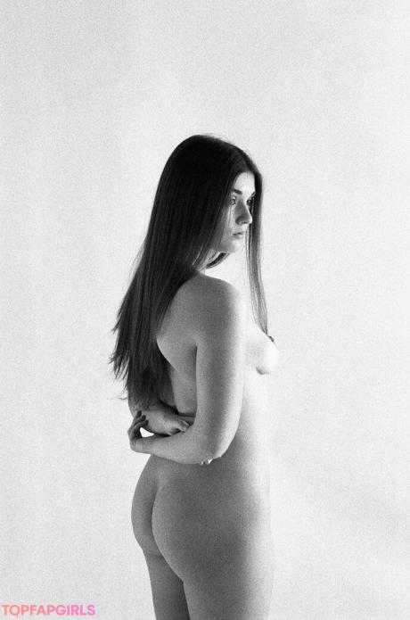 SolelyLu nude leaked OnlyFans pic