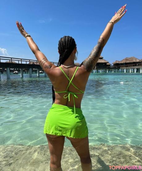 Biannca nude leaked OnlyFans pic