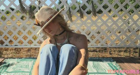 Lilsweetpeamarie nude leaked OnlyFans pic