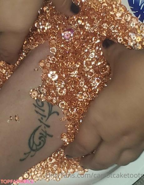 Carrotcaketoots nude leaked OnlyFans pic