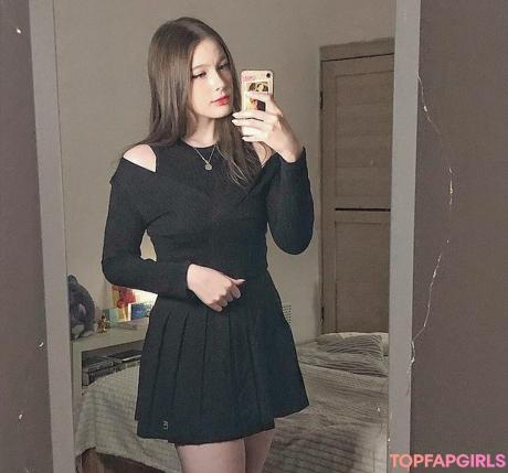 Pommys nude leaked OnlyFans pic