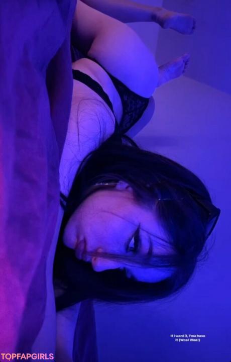 Luna nude leaked OnlyFans pic
