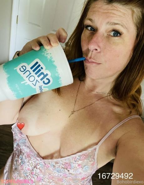 Birdiecakes nude leaked OnlyFans pic