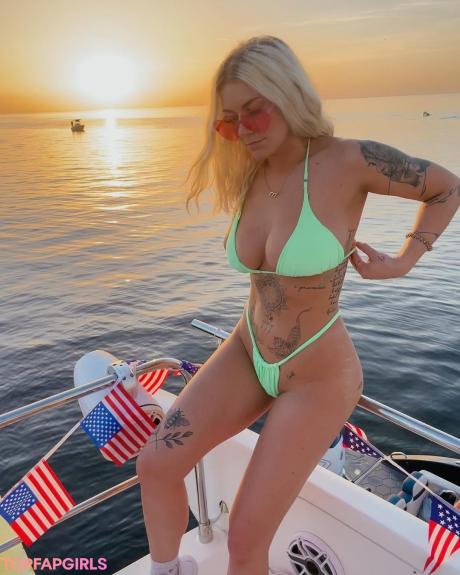 Taylor nude leaked OnlyFans pic