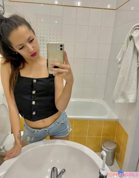Mishelgomezmodel nude leaked OnlyFans pic